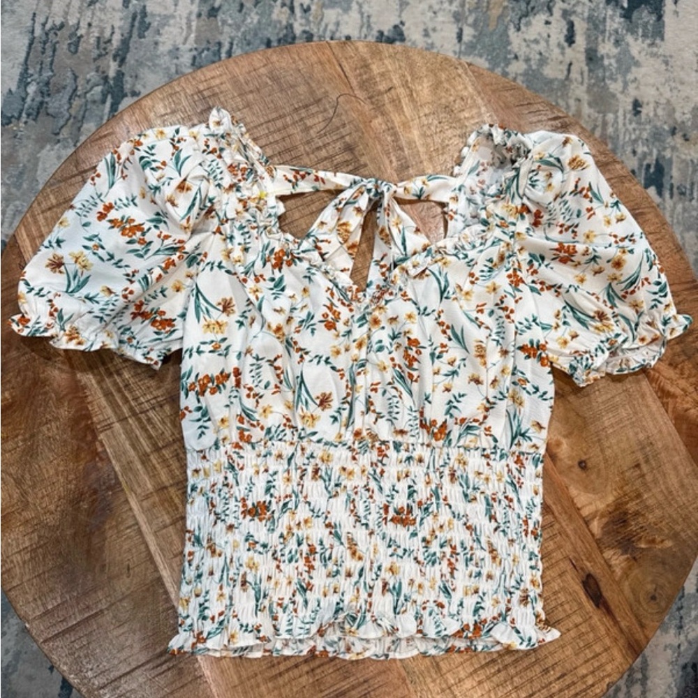 Milk & Honey Floral Smocked Puff Sleeve Top - White / Green / Brown
